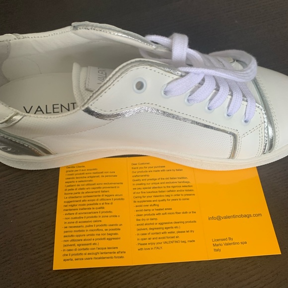 Selling brand new Authantic Valentino shoes. Perfect condition.Serious buyer plz - Picture 6 of 10